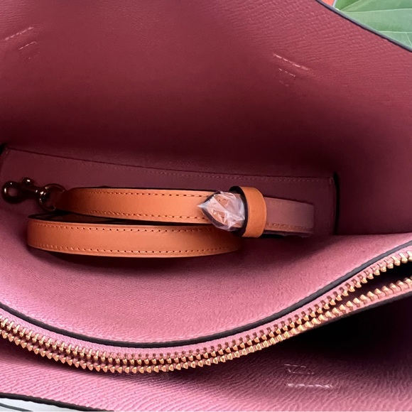 NWT Coach! Mollie Tote Bag 25
In Signature Canvas With Charms 🌸 - Picture 7 of 11